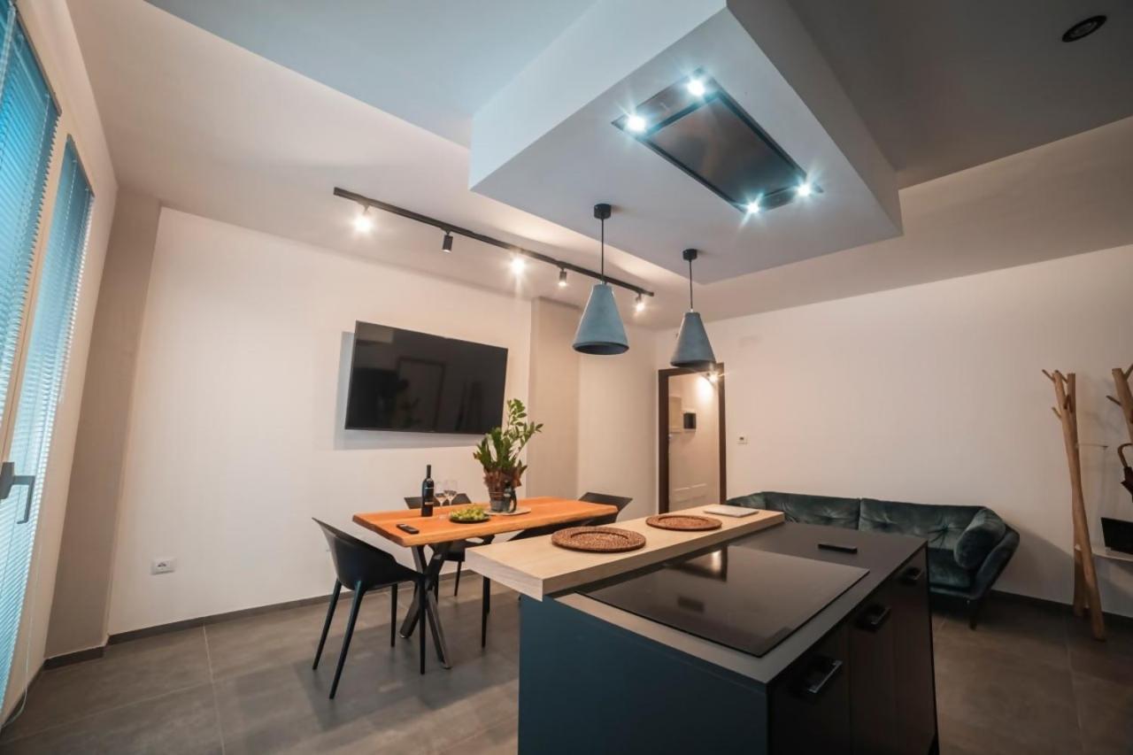 Suite Piazza Mazzini 90 Mq 5 Lecce Esterno foto